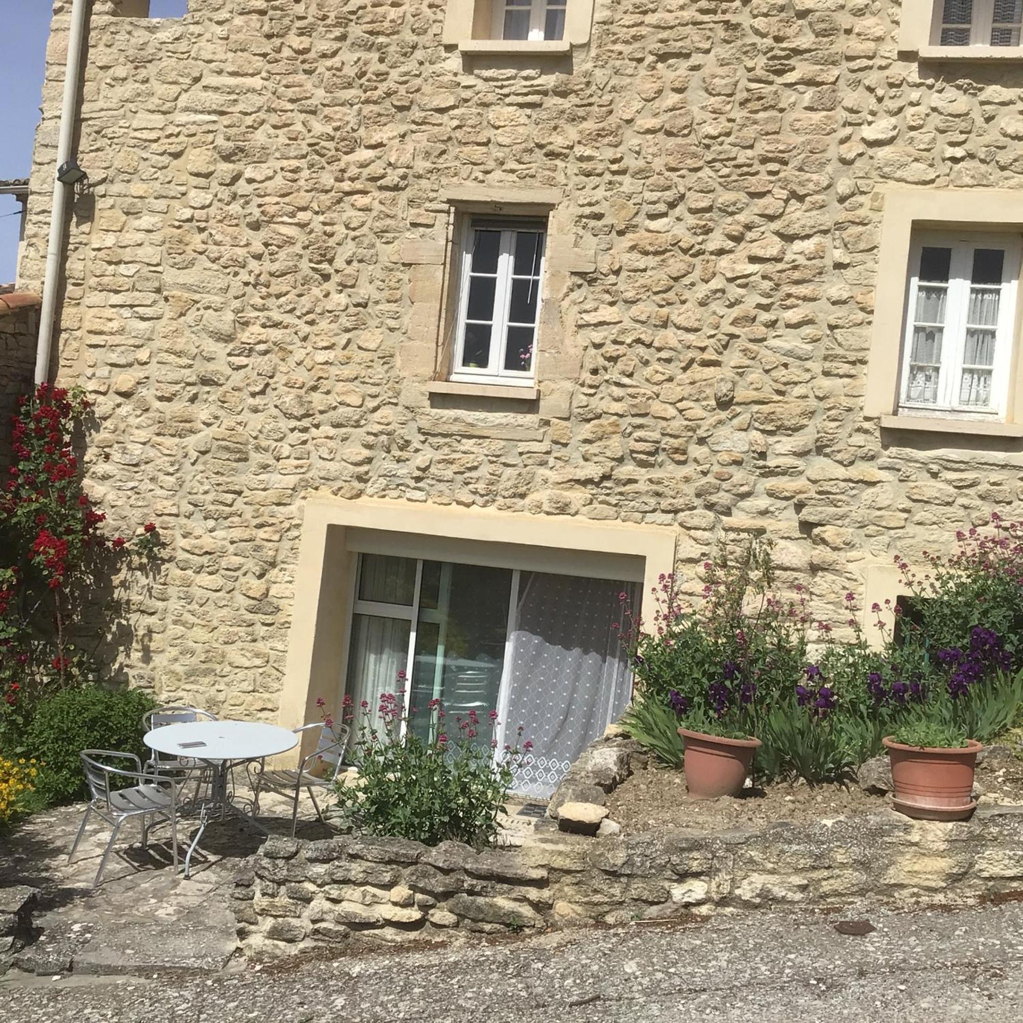 Les Conils - Gites Et Chambres D'Hotes Saint-Pierre-de-Vassols Exteriör bild